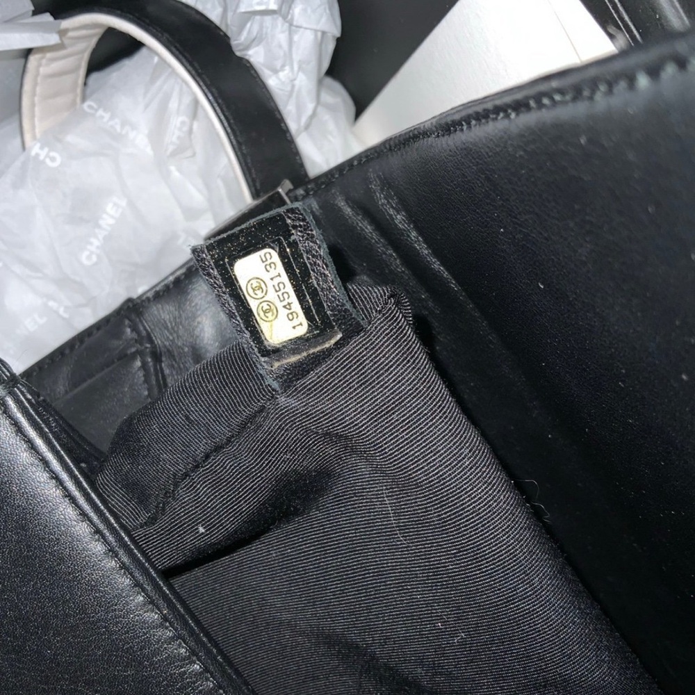 Chanel Boy Bag Original Medium Black and White Checkered Shoulder Bag - Picture 5 of 8